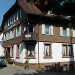 Schwarzwaldgasthaus Linde 3* شرامبرغ