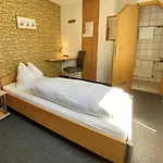 Schwarzwaldgasthaus Linde شرامبرغ