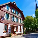 Schwarzwaldgasthaus Linde 3*
