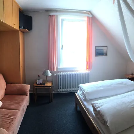 Schwarzwaldgasthaus Linde שרמברג