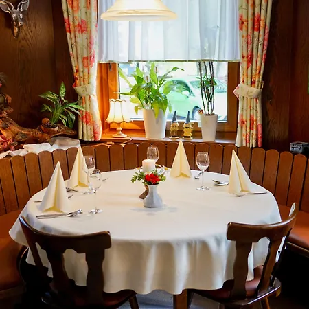 Schwarzwaldgasthaus Linde Inn